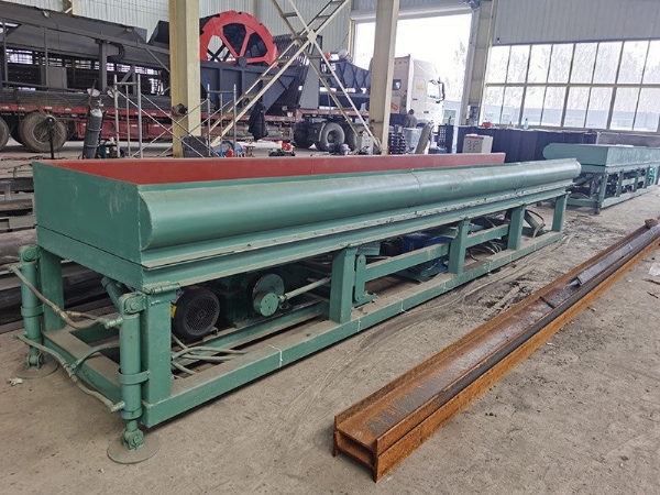 Hydraulic gold selection drum chute